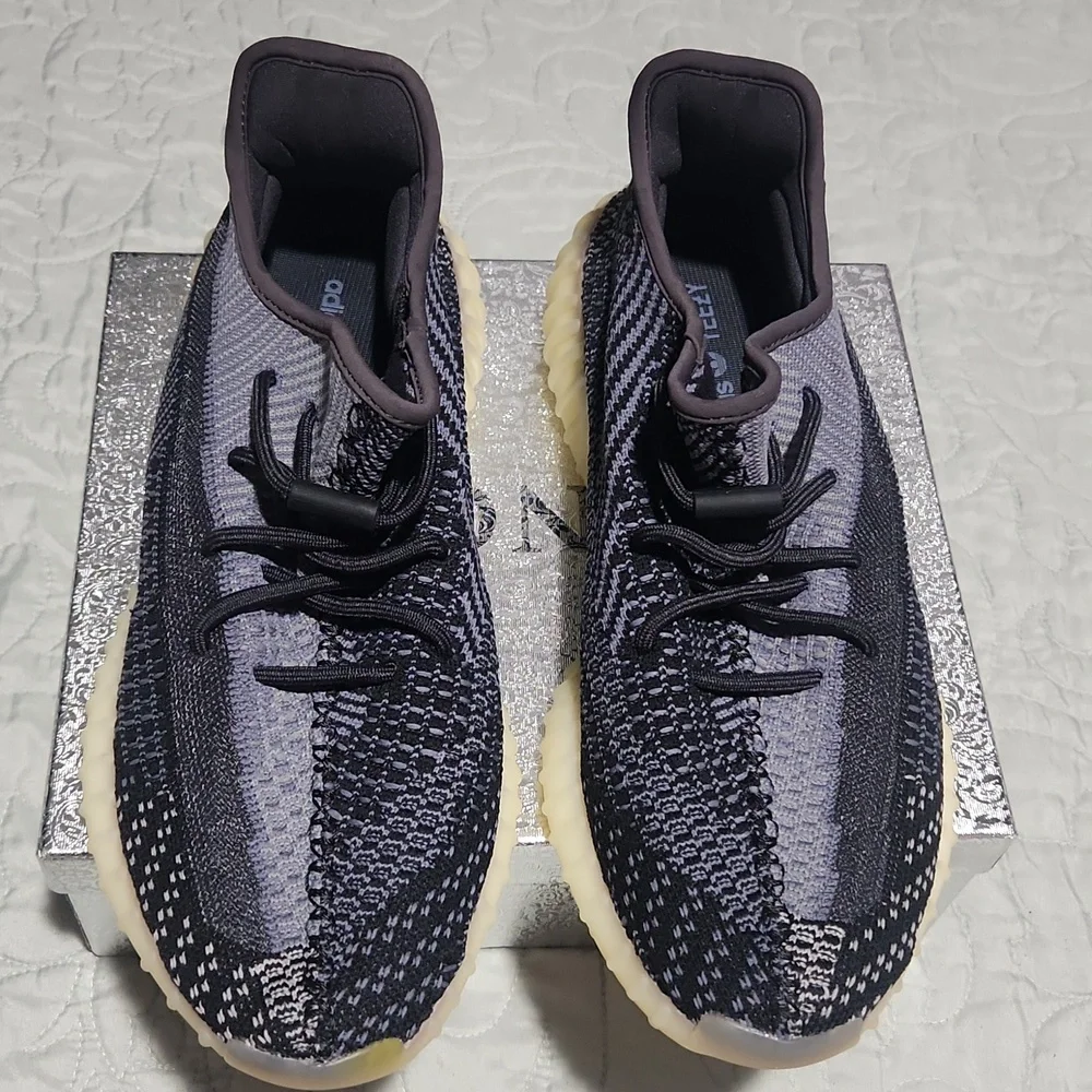 ADIDAS YEEZI BOOTS 350 CARBON Men's 12 1/2. - Picture 2 of 15